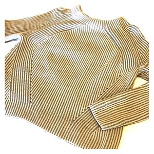 So Cozy! Athleta sweater M